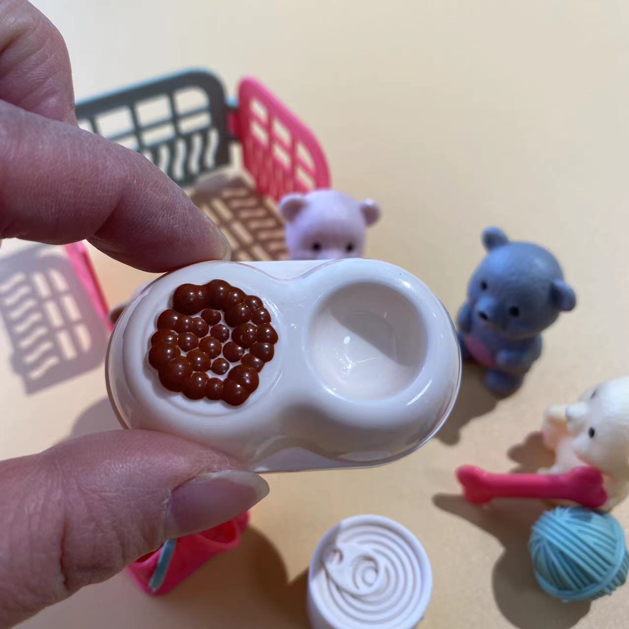Bear Pet Play House Toy with 4 Surprises