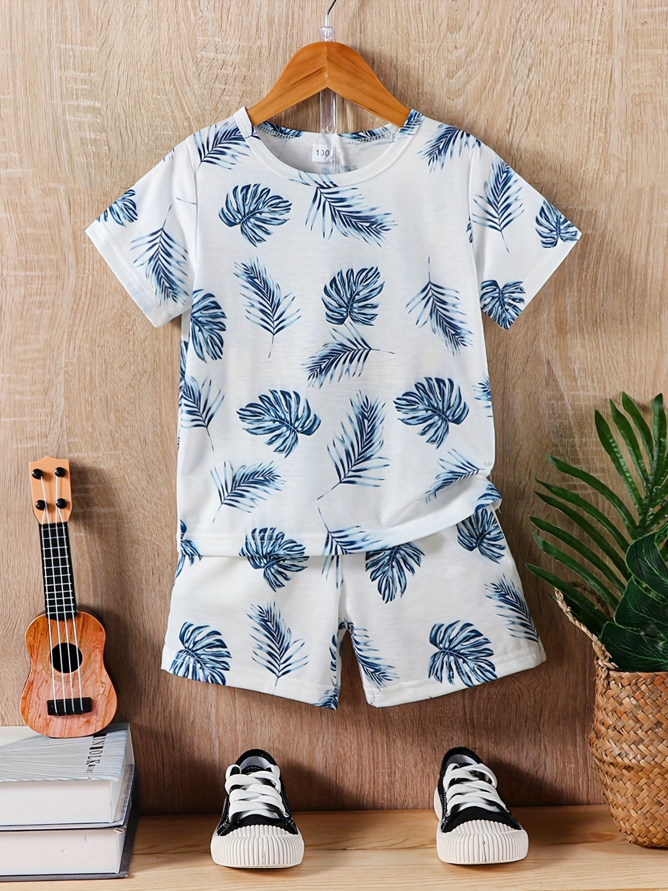Boys Leaves Print T Shirt And Shorts Set