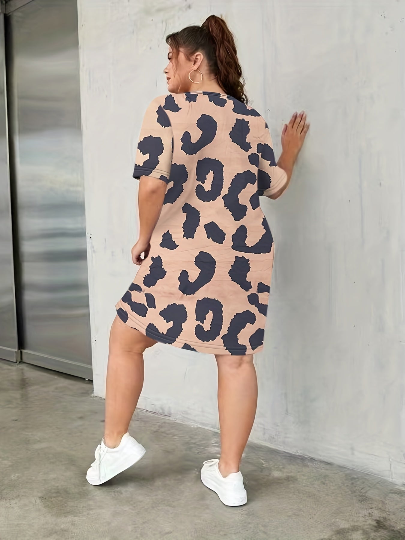 Plus Dalmatian Print Short Sleeve Round Neck Dress