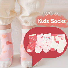 5 Pairs Girl's Cartoon Love Heart Knitted Crew Socks