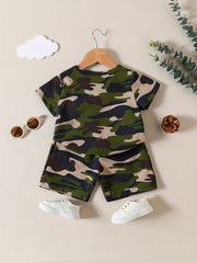 Boys Camo Print T-shirt & Shorts Set