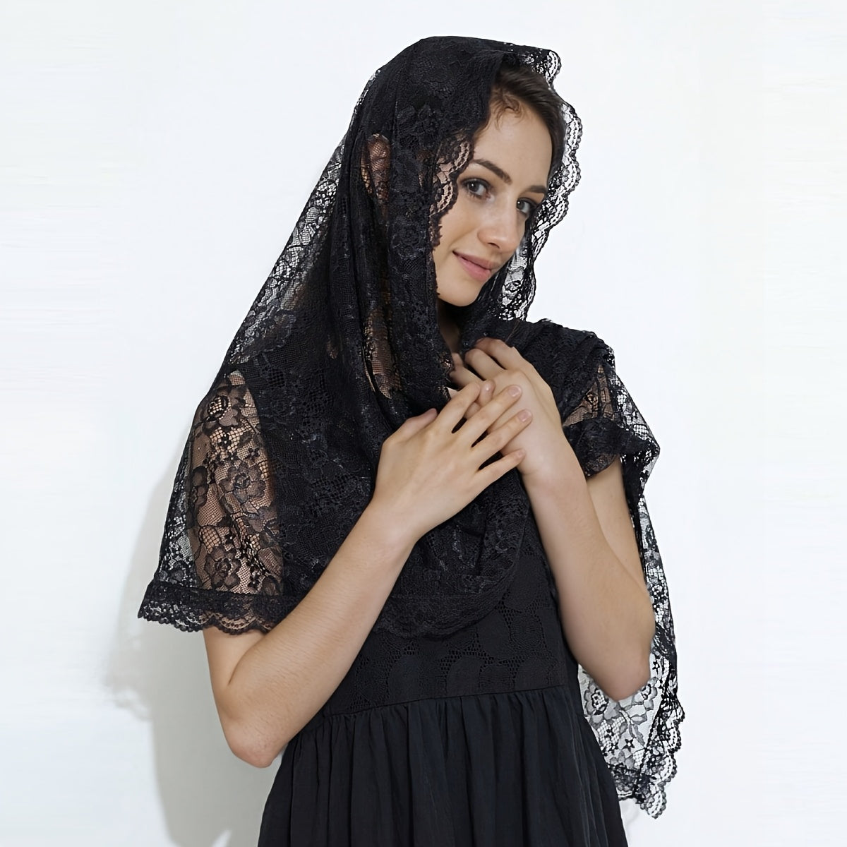 Floral Lace Bridal Veil Single Layer Wedding Veil Lightweight Fabric
