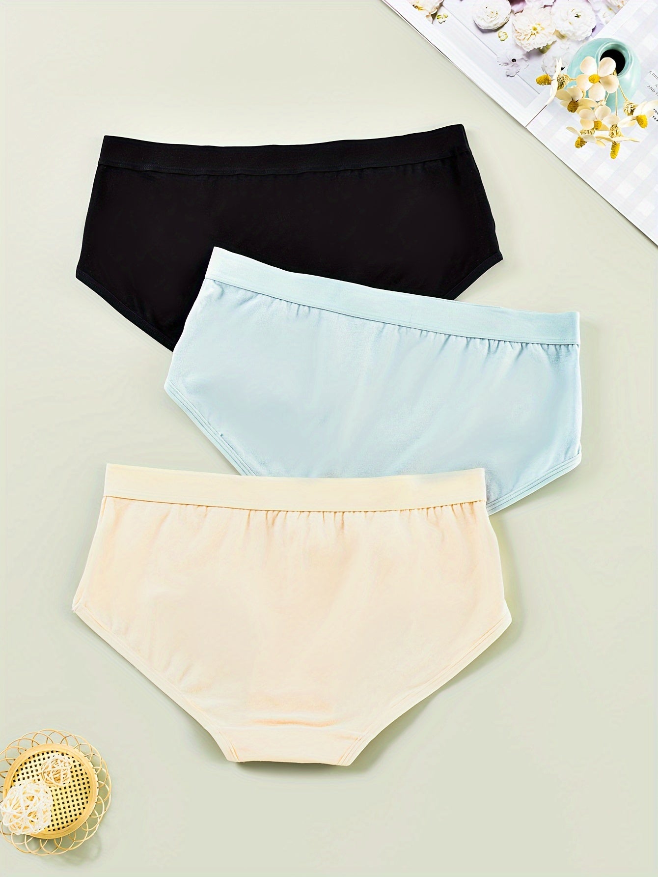 3 Pack Plus Size Breathable Mid Waisted Briefs Set