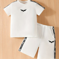 2pcs Boys Letter Graphic Spliced T Shirts & Track Shorts Set