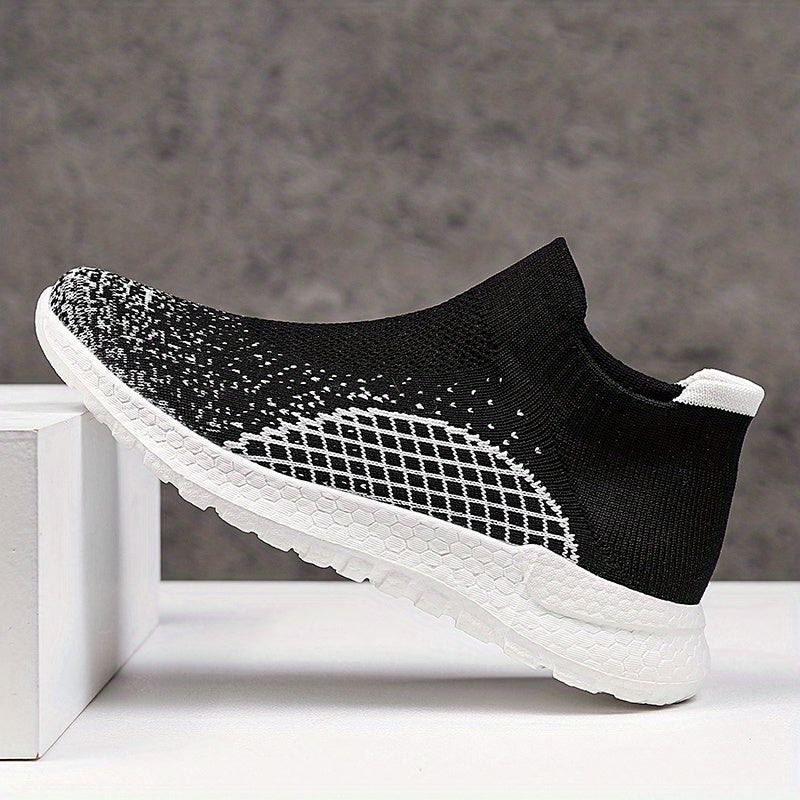 Men's Lightweight Slip On Casual Shoes For Traveling Jogging