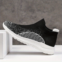 Men's Lightweight Slip On Casual Shoes For Traveling Jogging