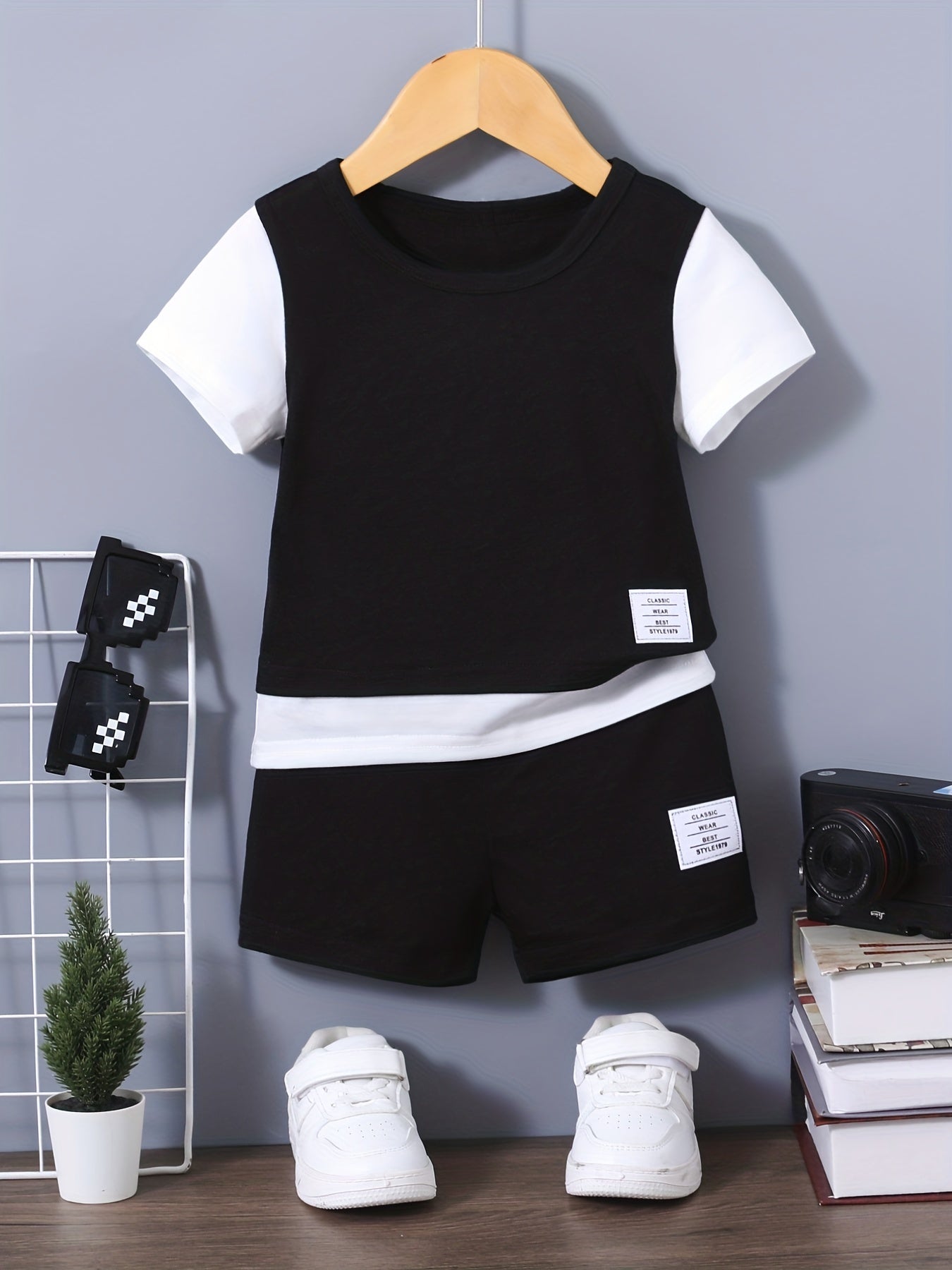 Boy's Contrast Casual Outfit Short Sleeve T shirt & Shorts