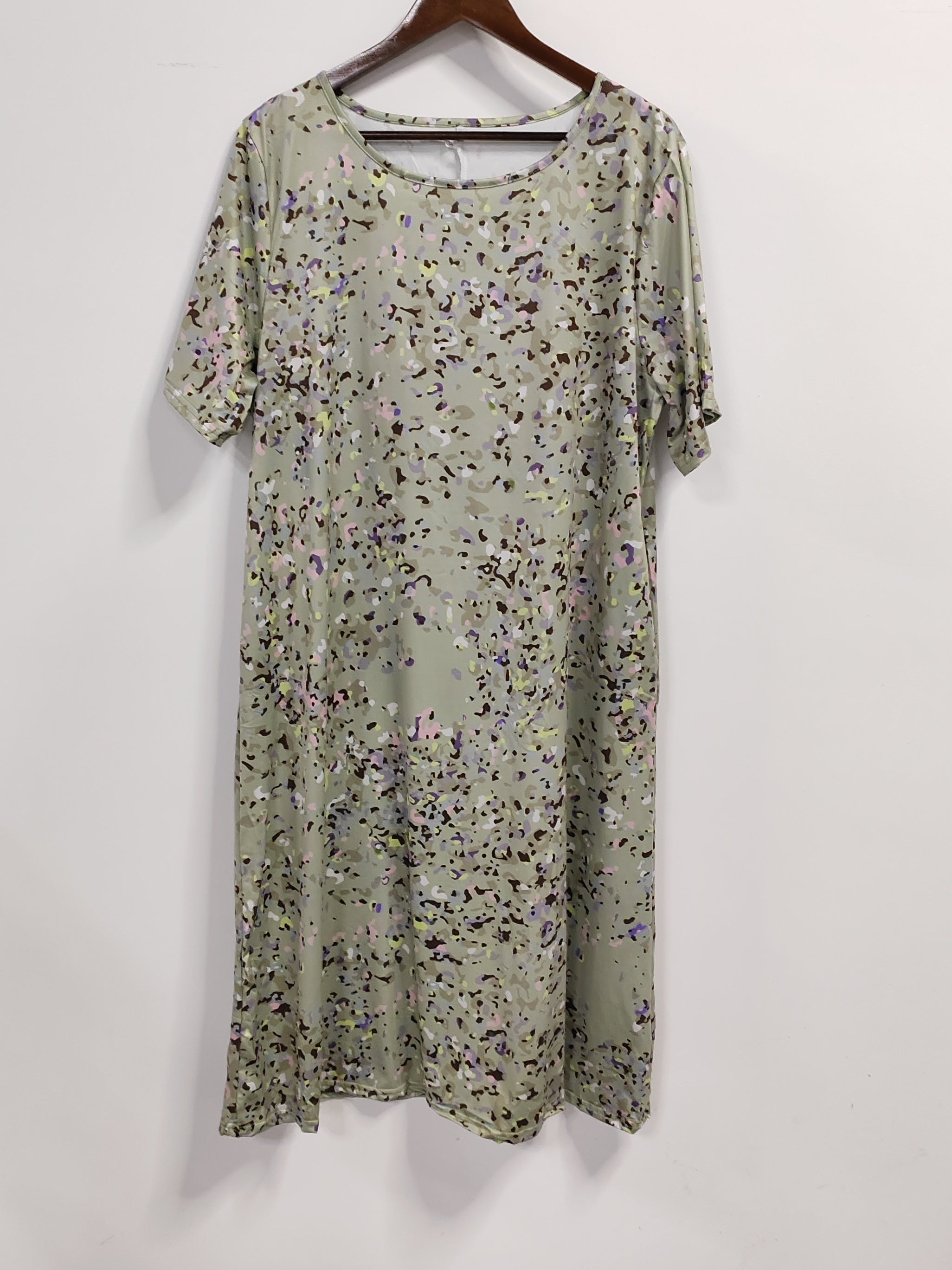 Women's Plus Camo Print Short Sleeve Tee Dress With Pockets