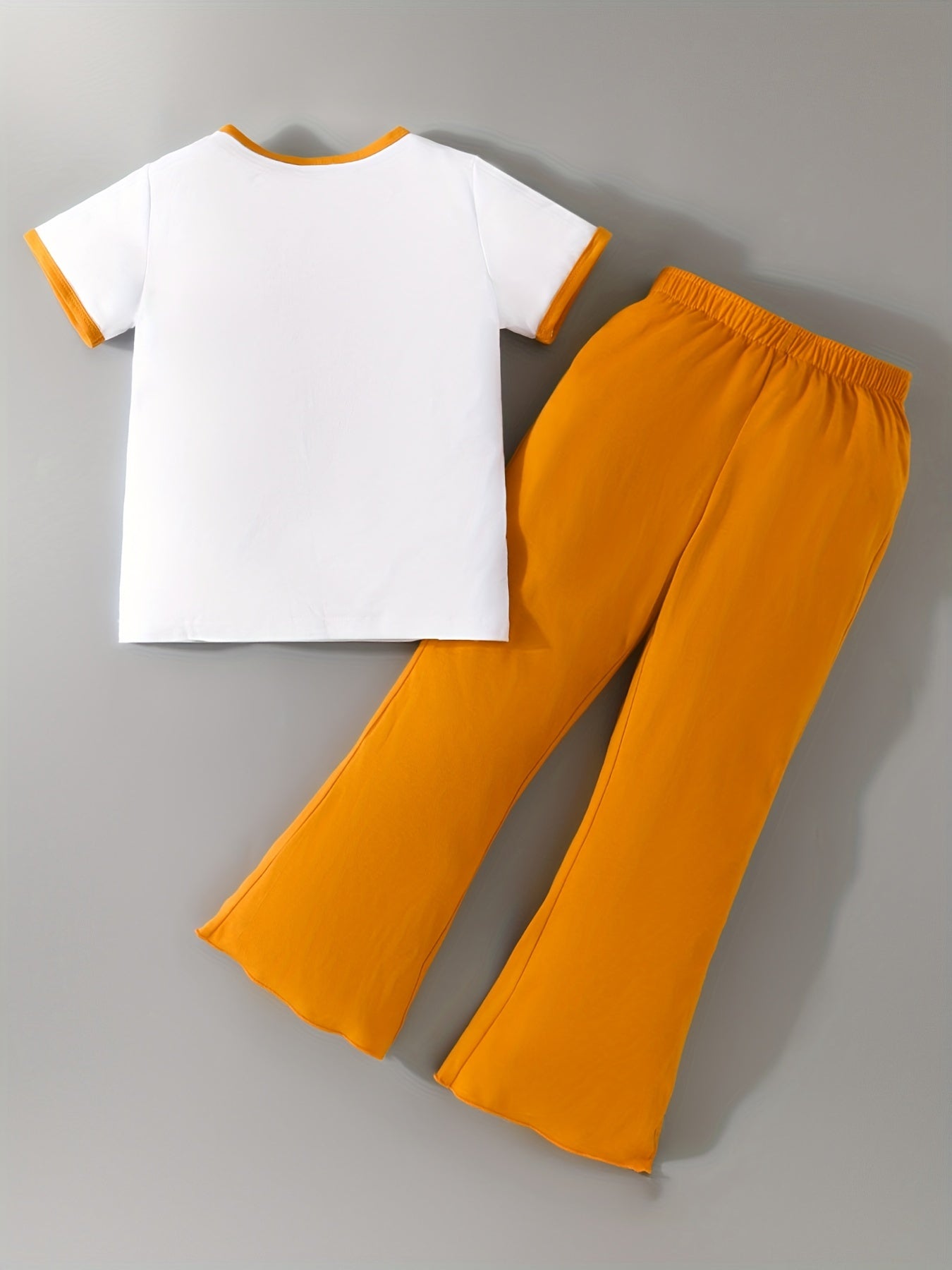 2pcs Girls Letter Graphic T Shirt & Flare Leg Pants Set Kids Summer Clothes