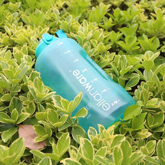 Large Capacity Plastic Straw Water Bottle With Time Marker Leak Proof