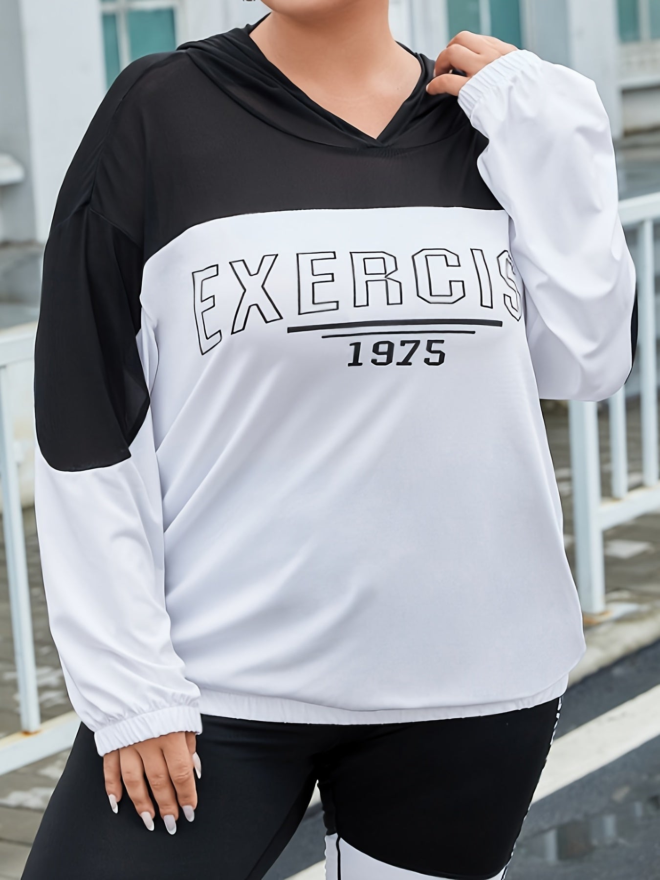 Colorblock Letter Print Hoodie Sports Top Plus Size