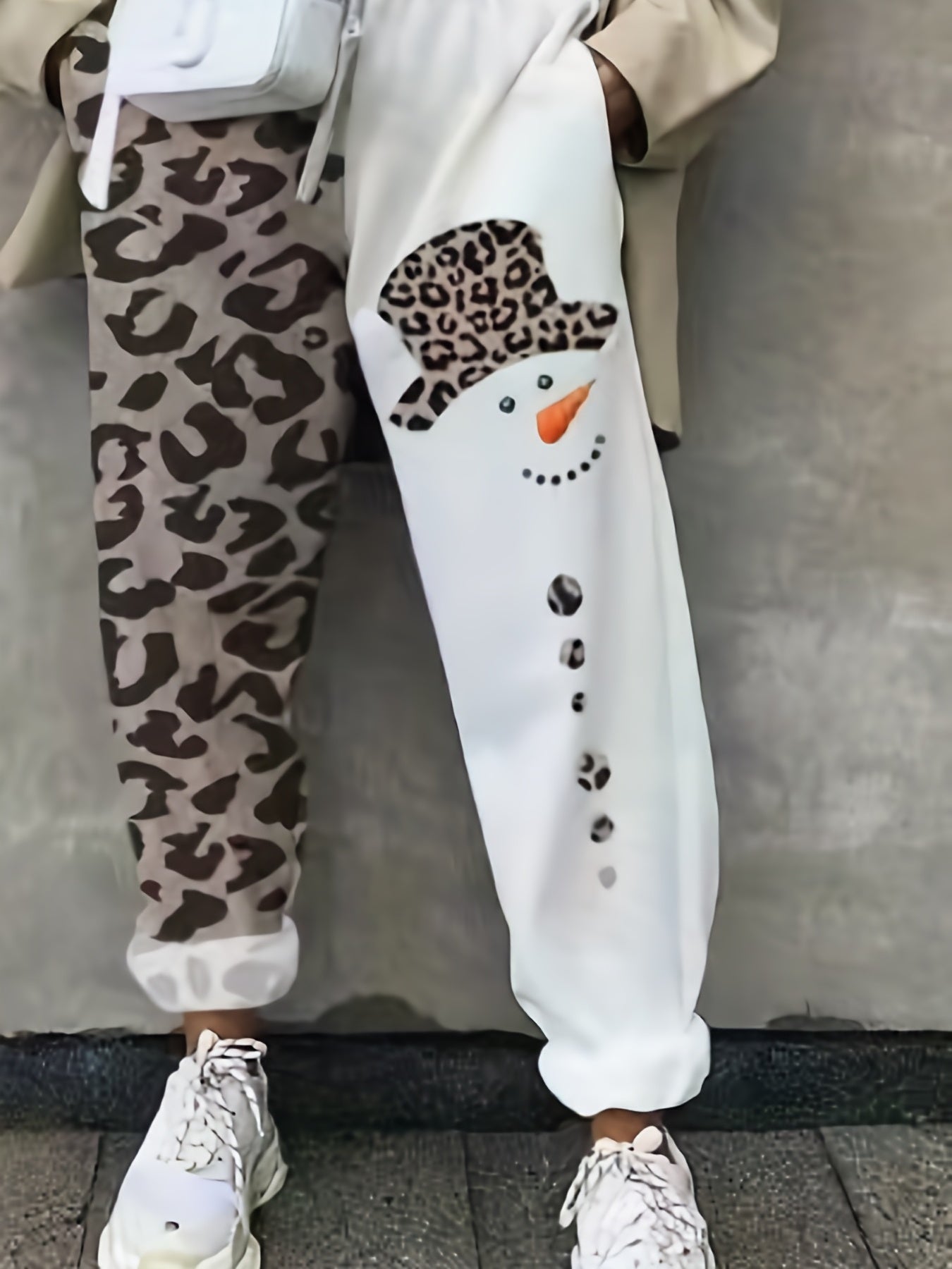Colorblock Leopard & Snowman Print Fitness Pants
