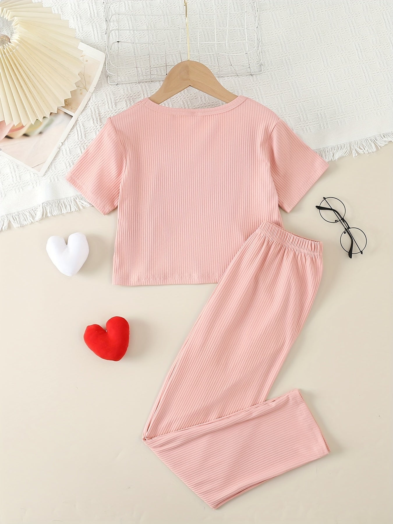 Girls 2pcs Outfits Solid Stripe Print T Shirt & Long Pants