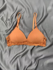 Soft Wireless Lace Trim Bra Thin Everyday Bra