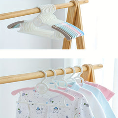 5pcs Children's Non slip Cartoon Bear Clothes Hanger