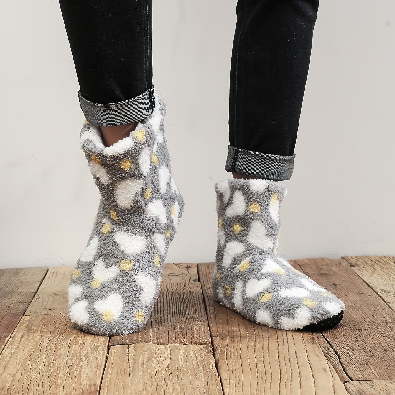 Cozy Heart Pattern House Slippers for Men