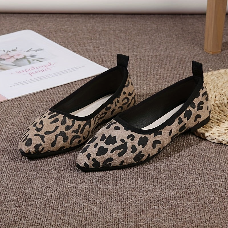 Leopard Print Flat Shoes Point Toe Lightweight & Comfortable