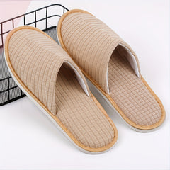 Women's Grid Pattern Plush Slippers Comfy Closed Toe Non Slip Shoes