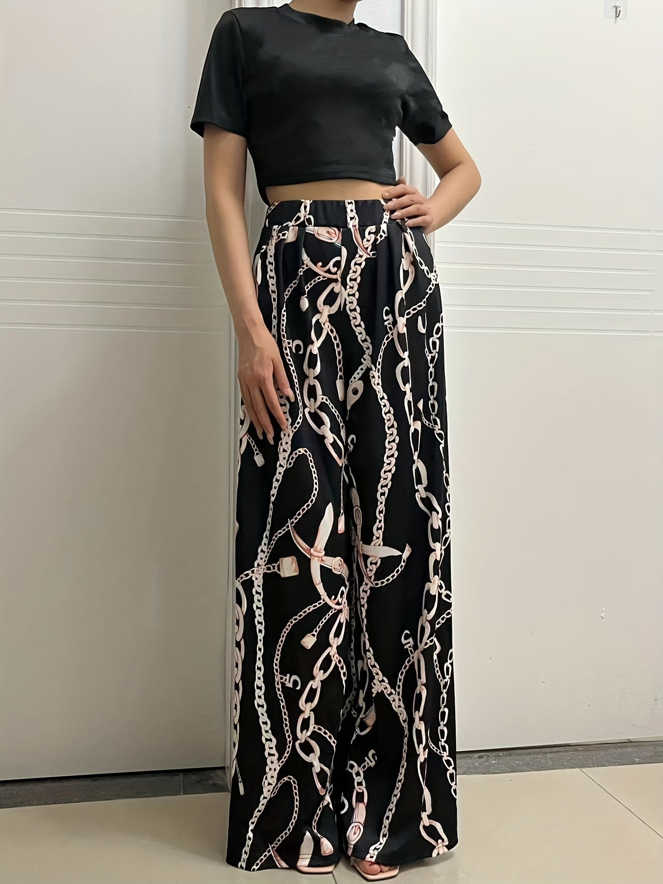 Summer Two Piece Set Short Sleeve Crop Tee & Chain Print Wide Leg Pants
