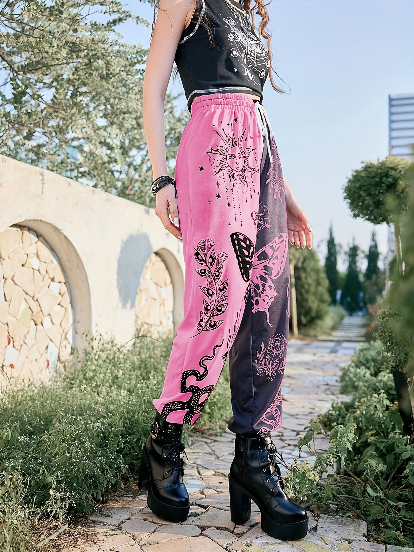 Colorblock Graffiti Print Jogger Trousers