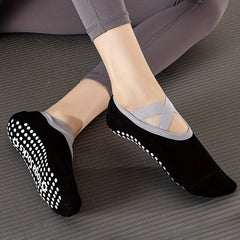 Non Slip Cross Strap Yoga Socks Silicone Padded Low Cut Sport Socks