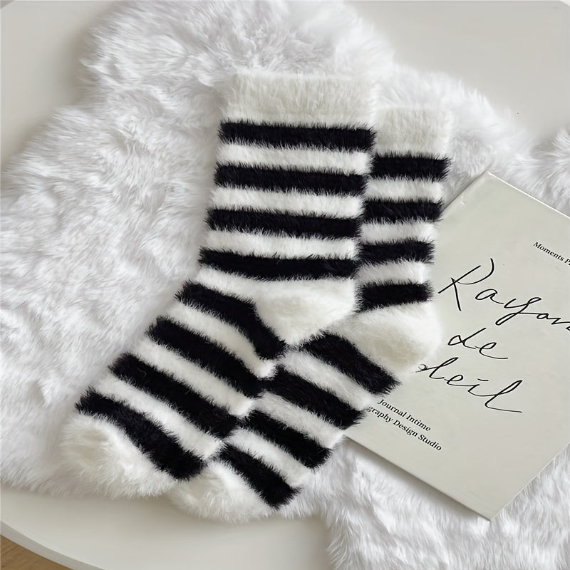 2 Pairs Striped Fuzzy Socks Women's Mid Tube Stockings