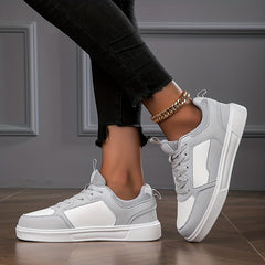 Women's Lace Up Outdoor Sneakers Lightweight Low Top Walking Shoes