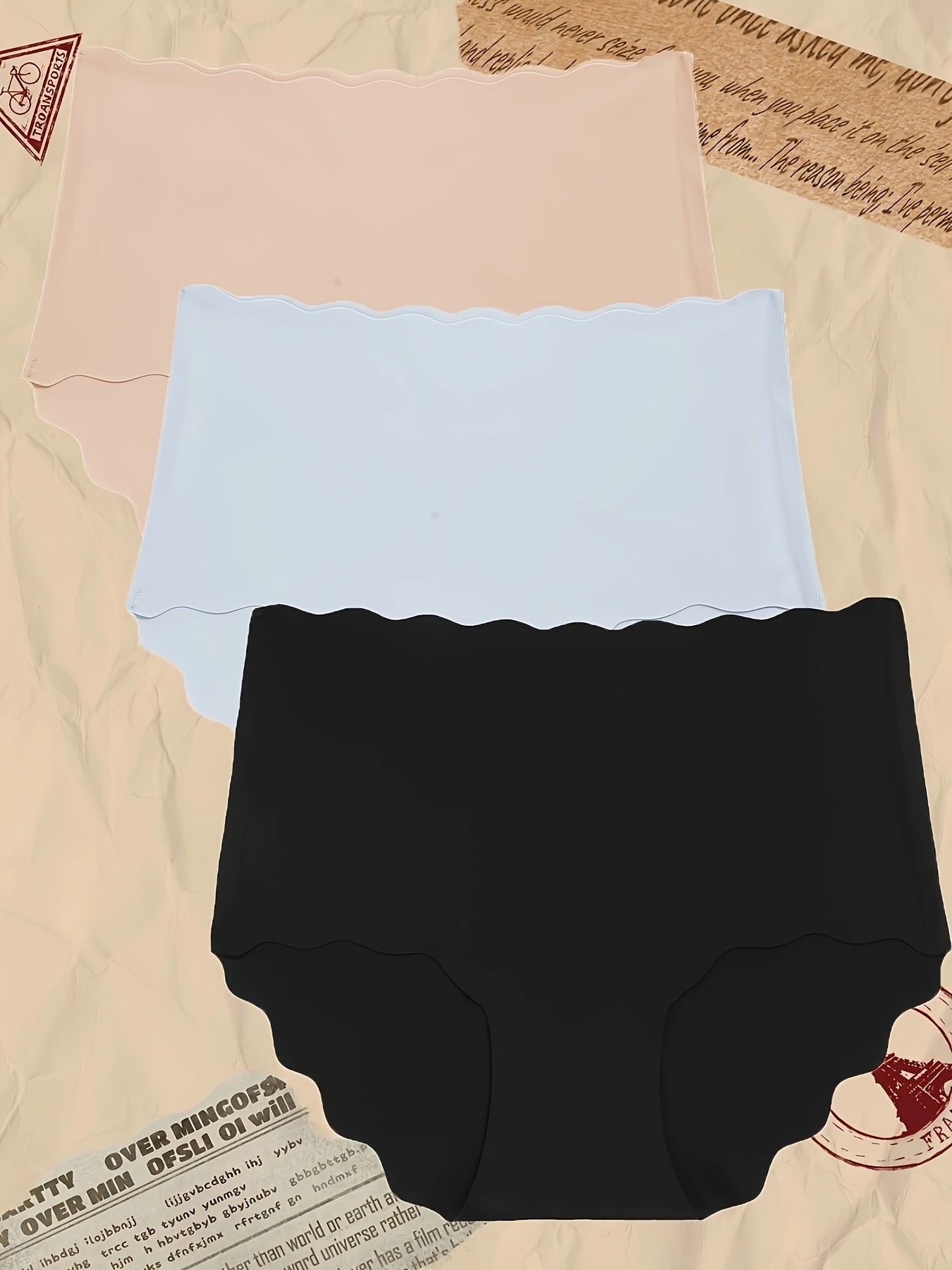 Seamless Solid Briefs Scallop Trim Panties