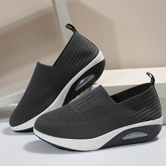Women's Breathable Slip On Platform Shoes Air Cushion Walking Shoes