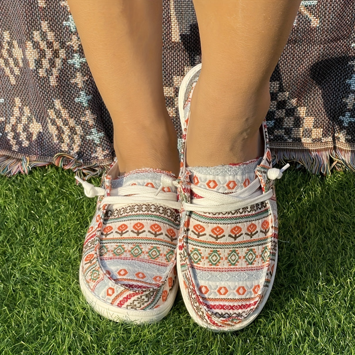 Ethnic Floral Pattern Flat Sports Outdoor Sneakers for Women