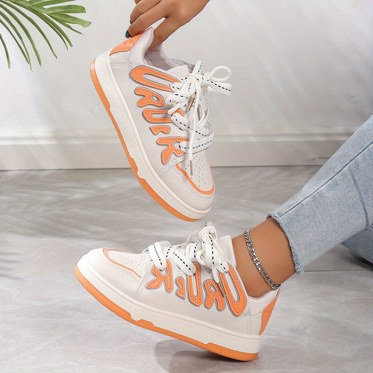 Women's Block Skate Shoes Comfortable Lace Up Low Top Sport Shoes