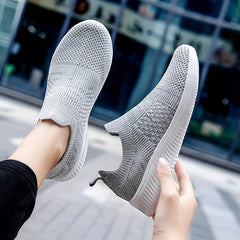 Men's Lightweight Slip On Casual Shoes For Traveling Jogging