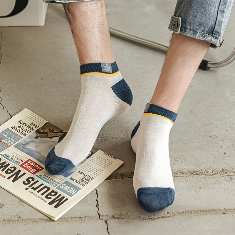Maple Print Casual Block Socks Men's Crew Socks All Seasons Wearing
