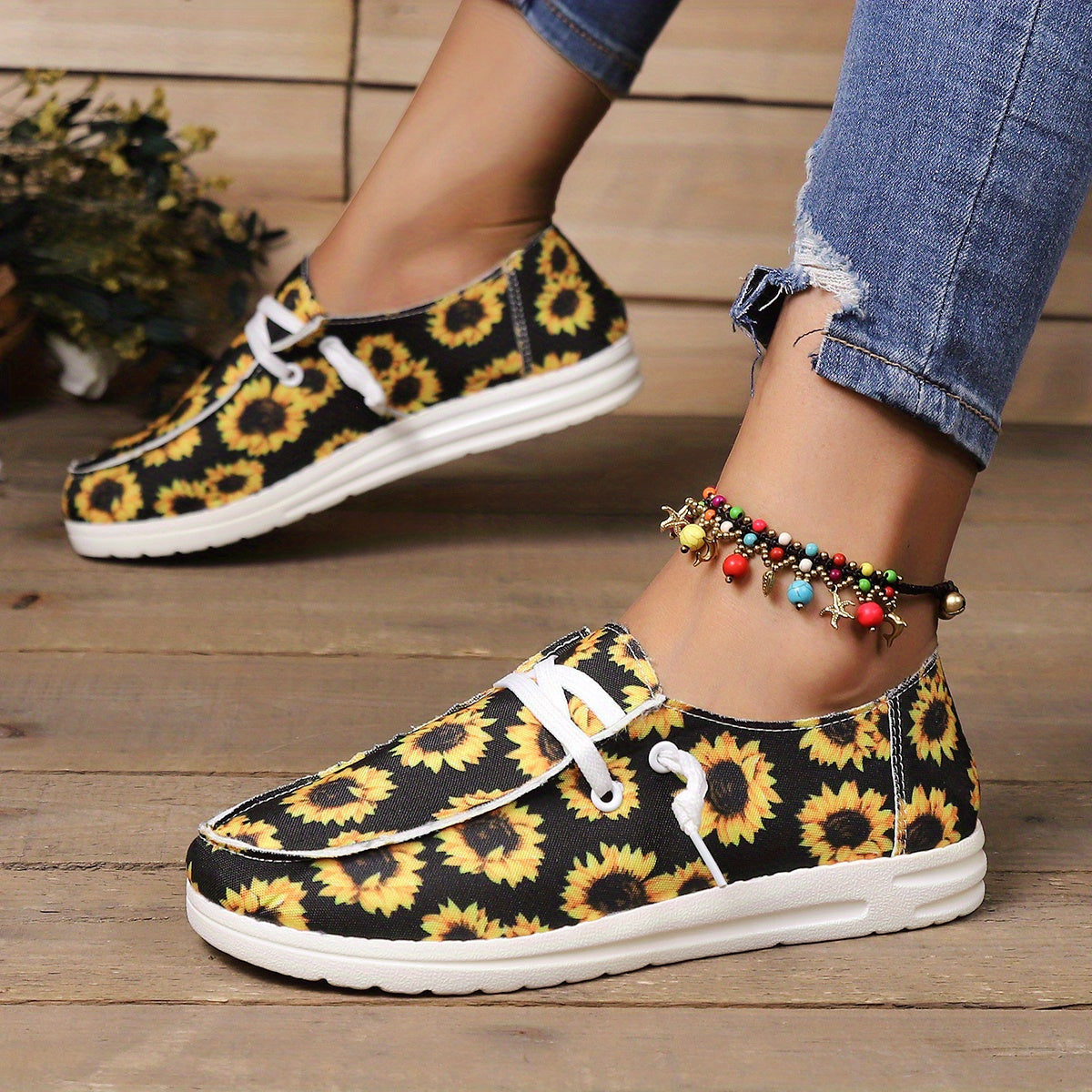 Women's Sunflower Print Canvas Shoes Casual Lace Up Low Top Shoes