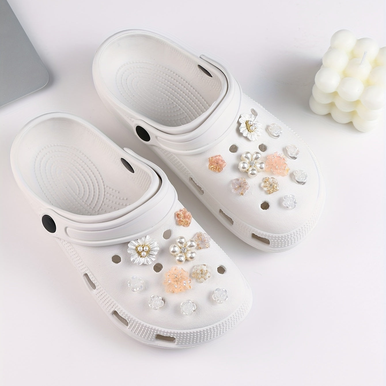 20Pcs Camellia Cartoon Shoe Charms, DIY Clog Decoration Set for Women