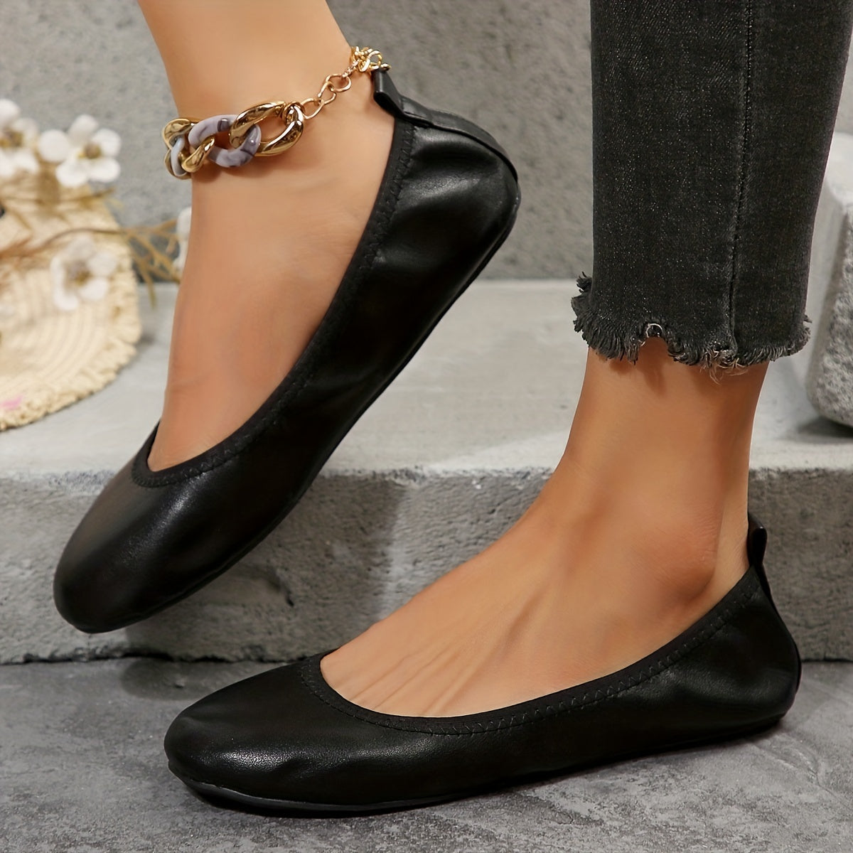 Women's Solid Ballet Shoes Slip On Flat Lightweight Faux Leather Shoes