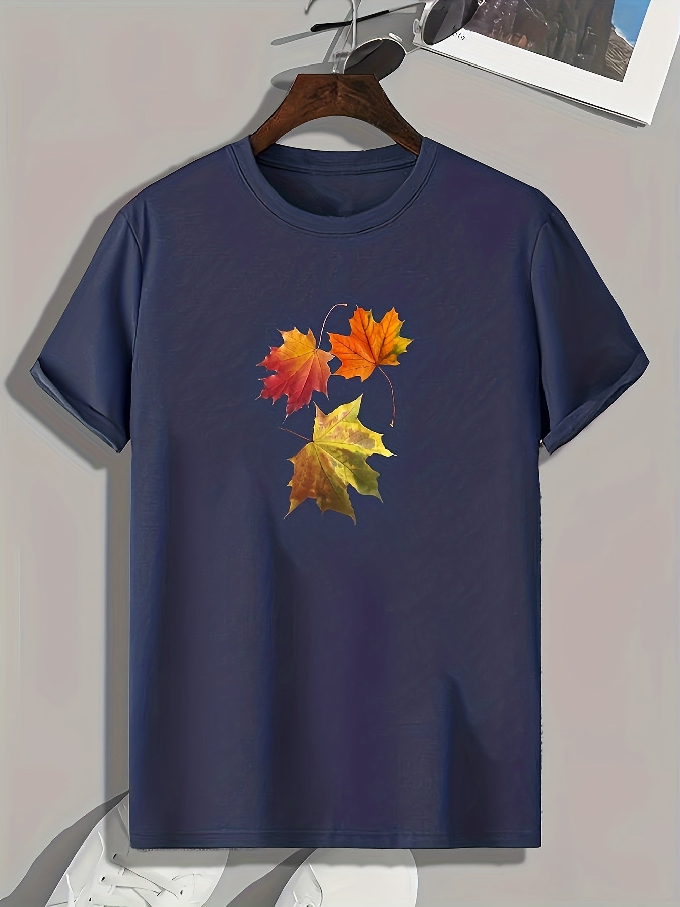 Leaf Pattern Men's Sports T-shirt Graphic Tee
