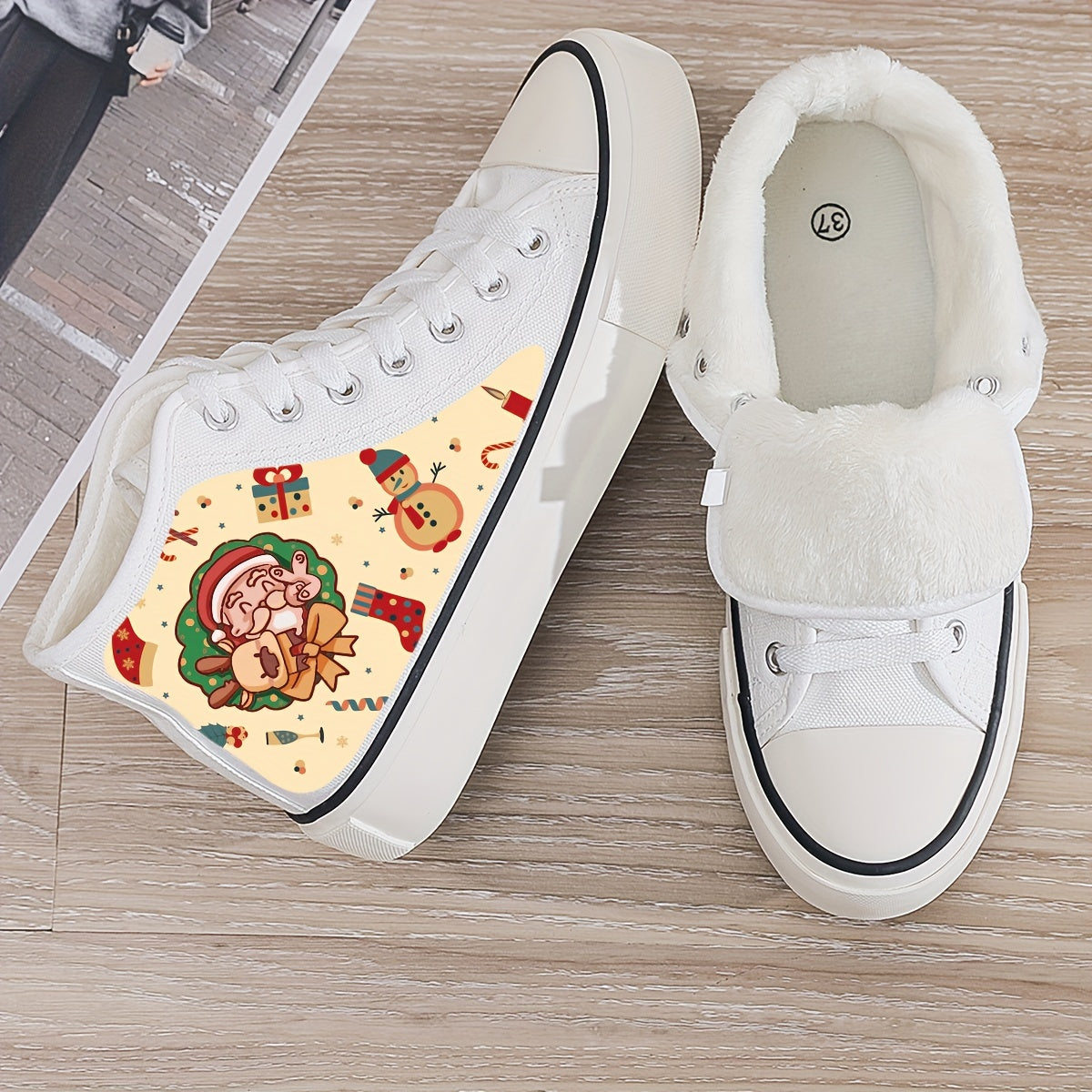Christmas Santa Print Plush Lined Canvas Sneakers