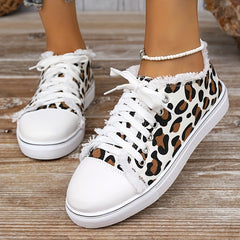 Leopard Pattern Skate Shoes Lightweight Low Top Sport Shoes