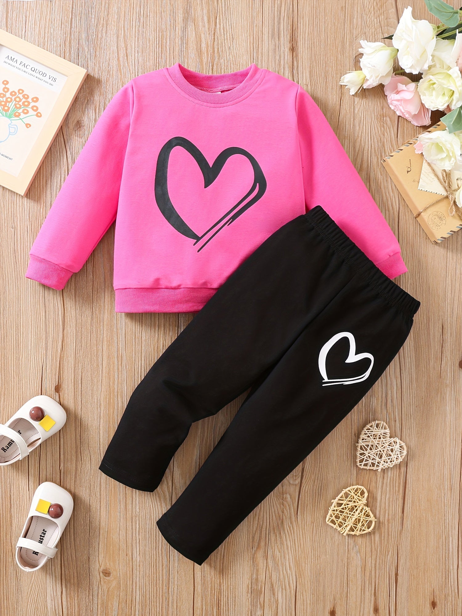 Toddler Girl's Heart Print 2pcs Sweatshirt & Sweatpants Set, Casual Outfits