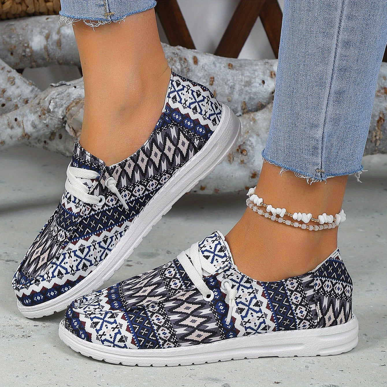 Geometric Graphic Canvas Shoes Tribal Style Low Top Slip On Shoes