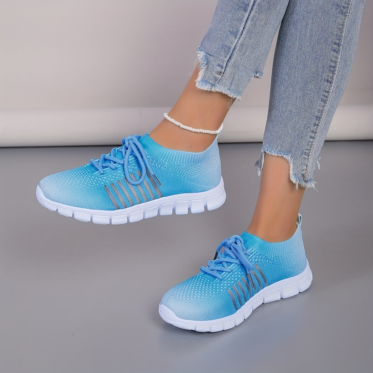 Women's Gradient Mesh Running Shoes Comfortable Lace Up Low Cut Sneakers