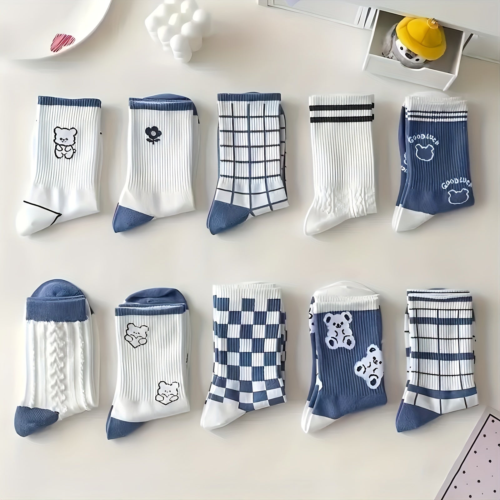 5 Pairs Bear & Plaid Print Socks Mid Tube Women's Stockings