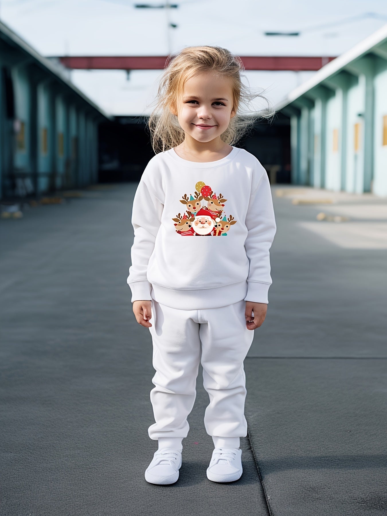 Girls 2pc Santa & Deer Pattern Crew Neck Sweatshirt & Solid Sweatpants Set