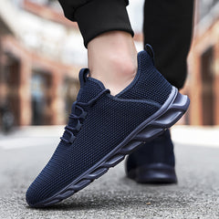 Men's Lightweight Running Shoes Breathable Outdoor Sneakers