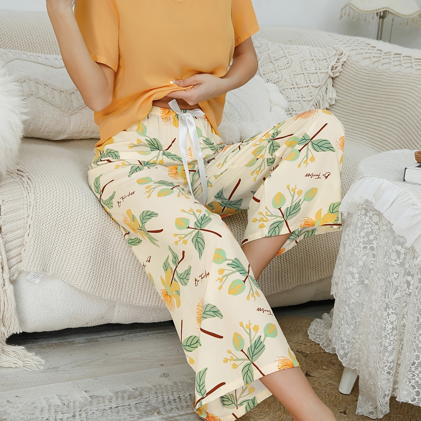 Floral Pajama Set Short Sleeve V Neck & Bow Pants