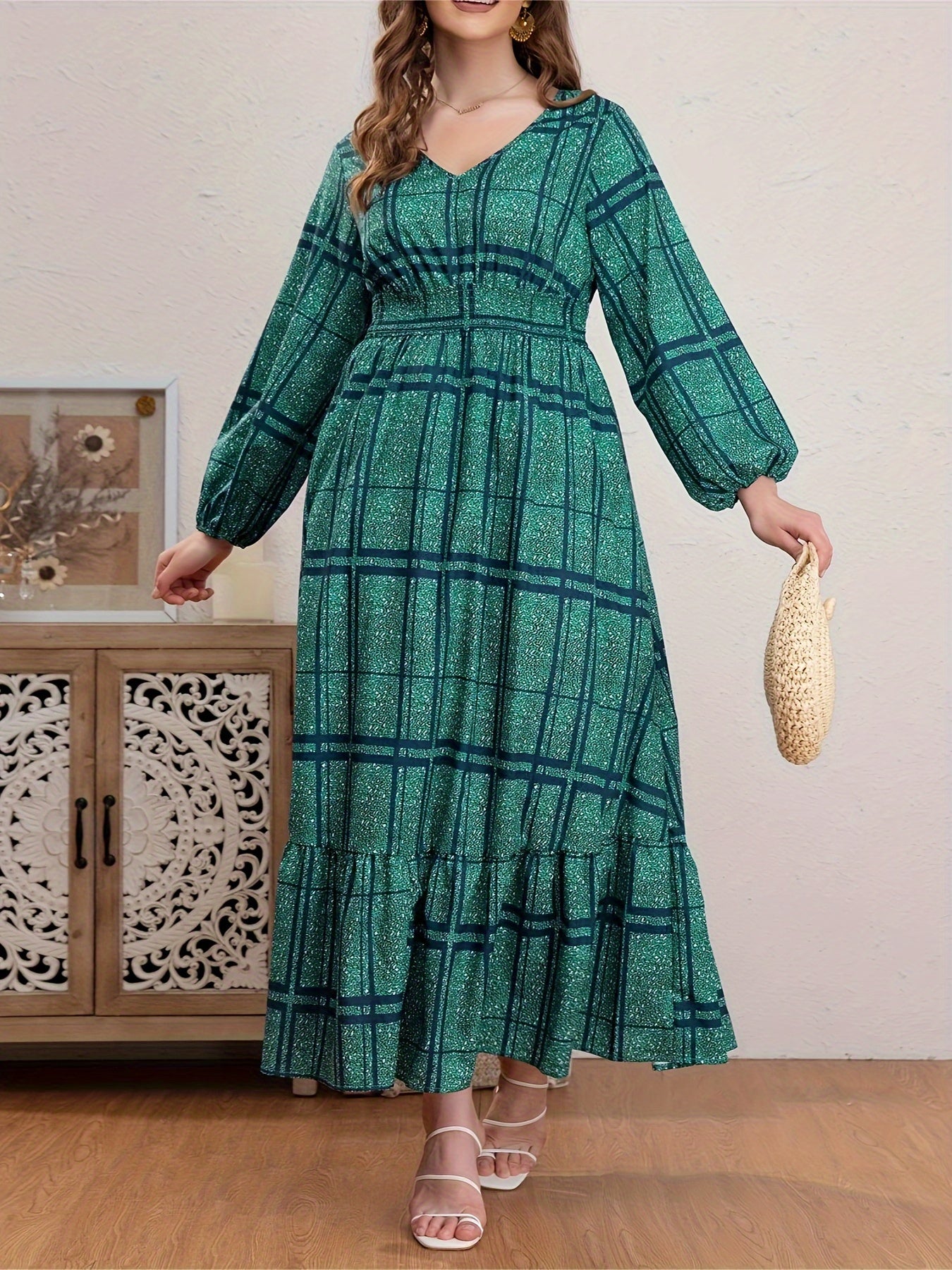 Plus Size Grid Print Long Sleeve V Neck Maxi Dress