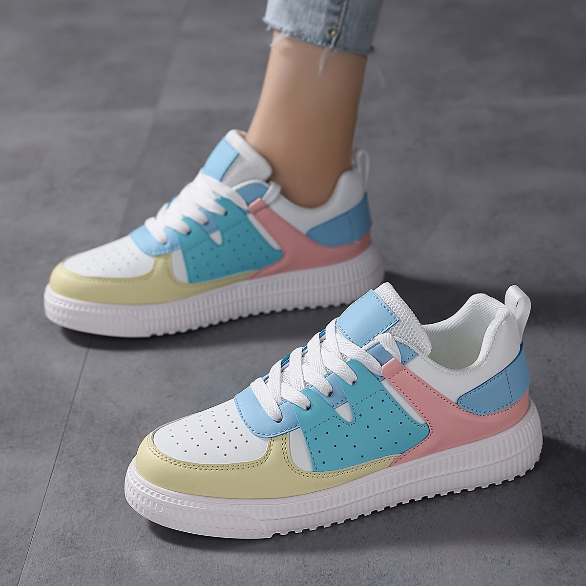 Women's Block Skate Shoes Lightweight Breathable Sneakers For Outdoor Sports