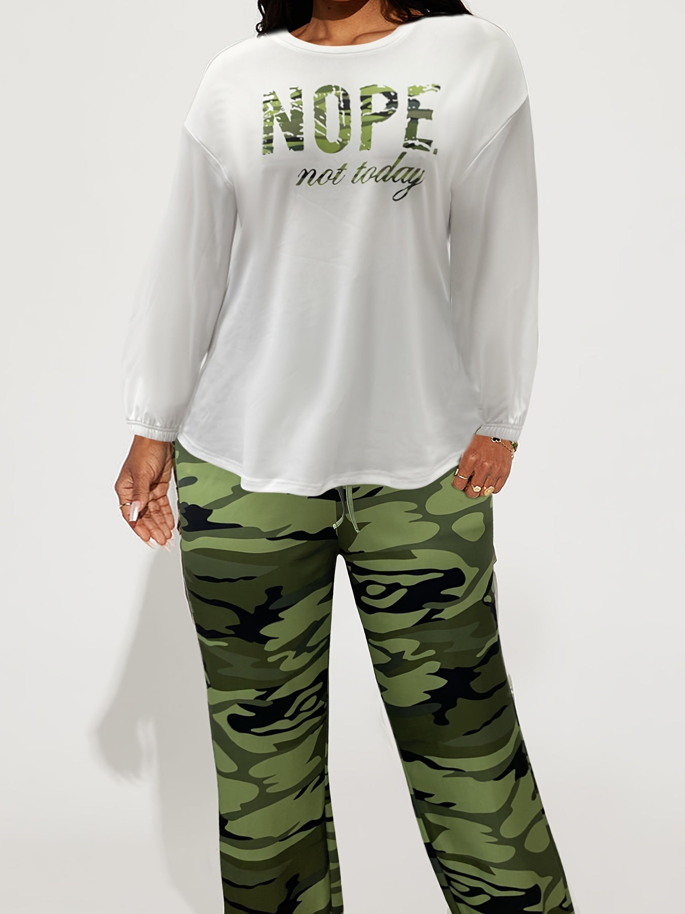 Women's Camo Slogan Print Top & Pants Outfits Set