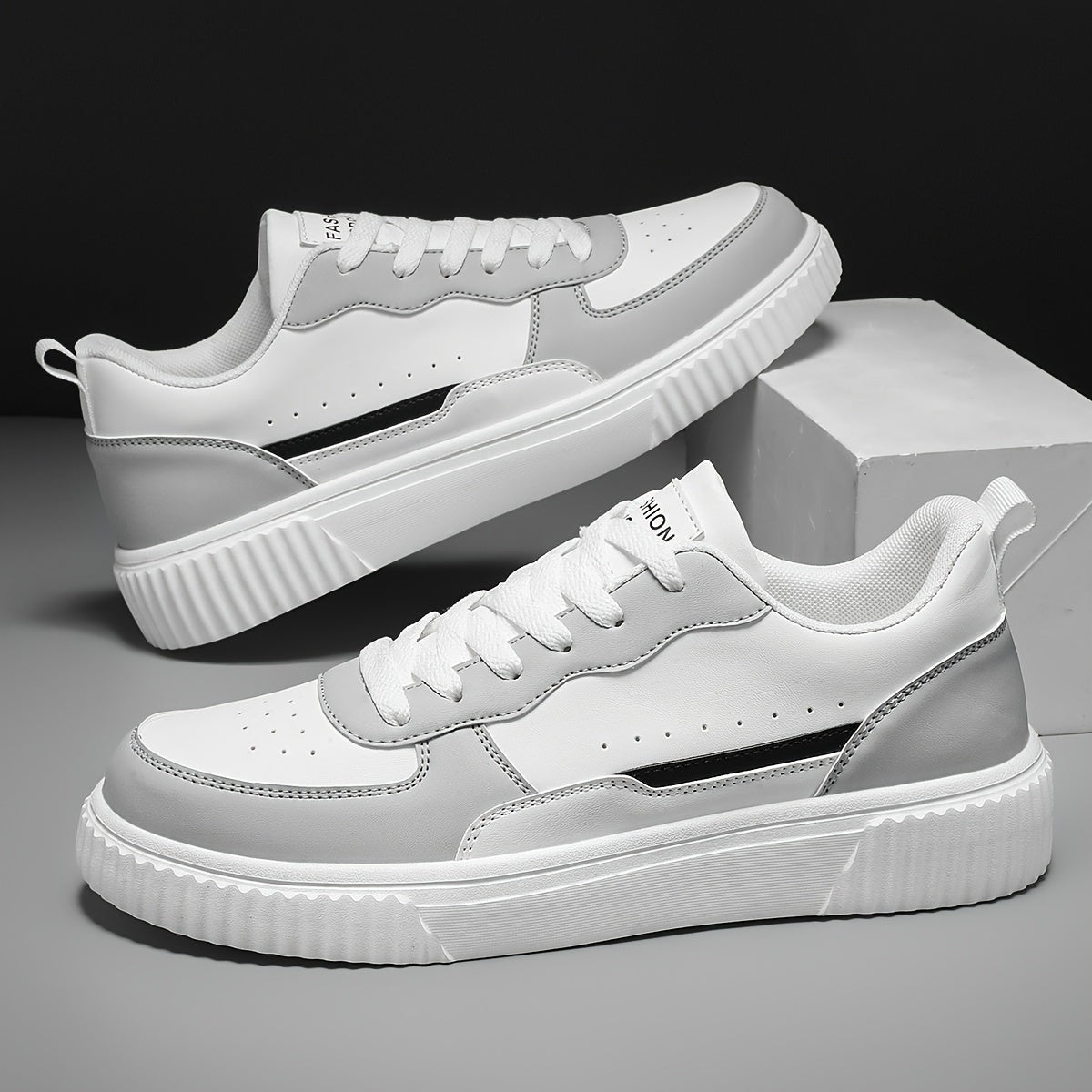 Men's Solid Skate Shoes Comfy Non Slip Lace Up Casual Sneakers